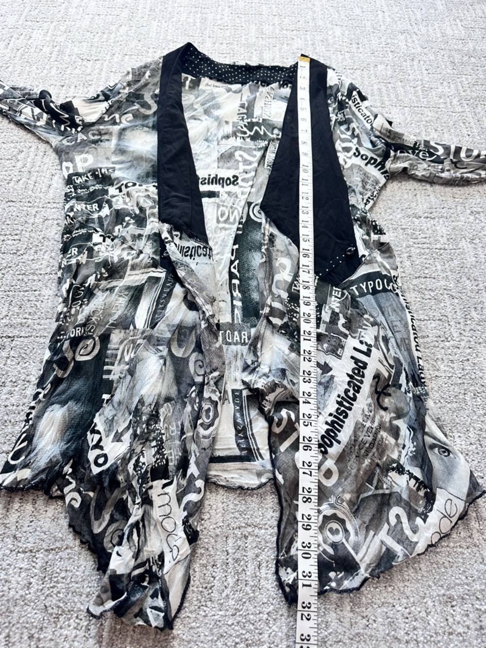 Black Gray Printed Open Front Cardigan Women’s Small Draped Lightweight Y2K - Picture 11 of 11